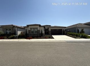 1765 N Whitmore Ave, Clovis, CA 93619