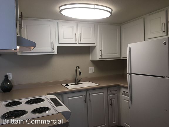 2nd image of 4942 Stamas Ln APT 1