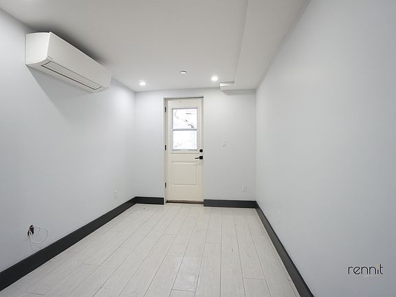5th image of 1186 Park Pl #C