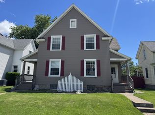 1721 W 16th St, Davenport, IA 52804