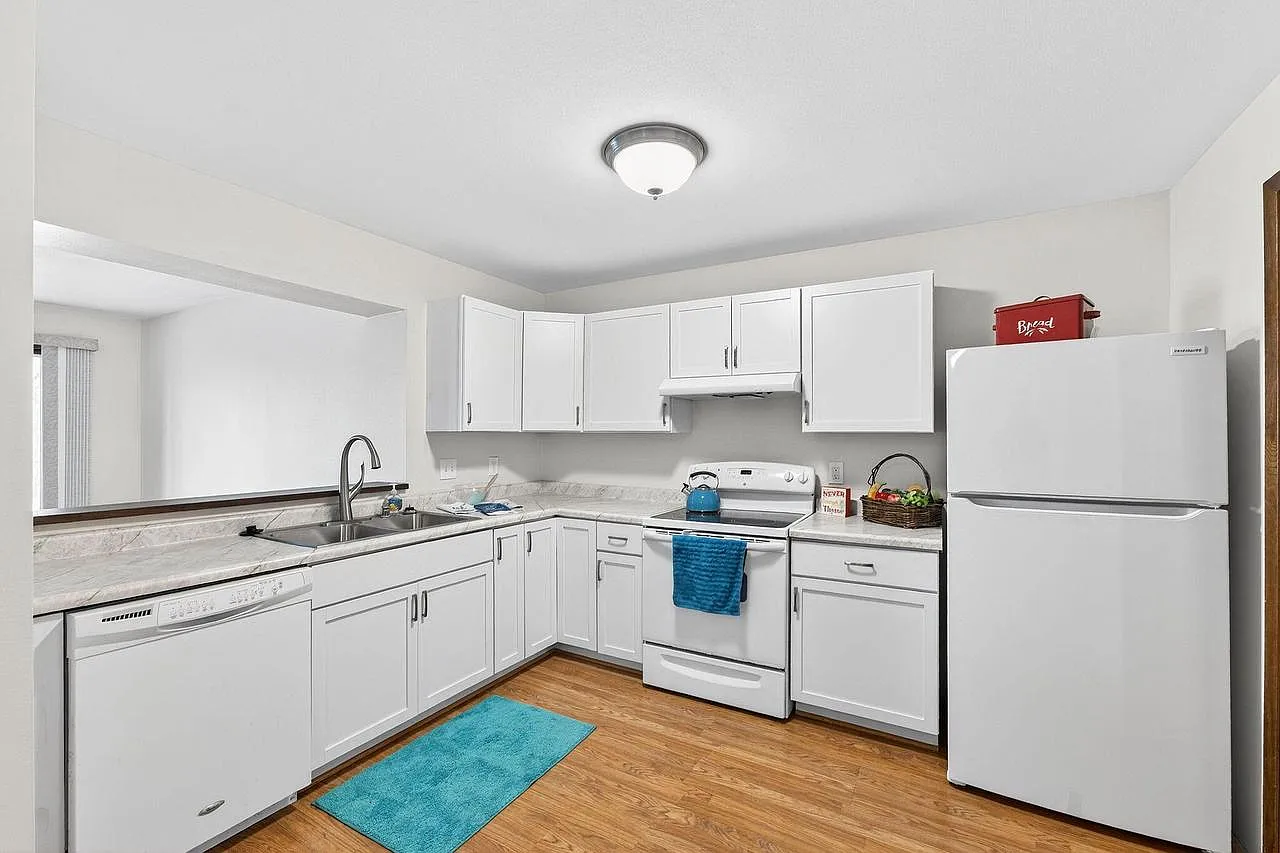 1659 South Carriage LANE #8 photo 1