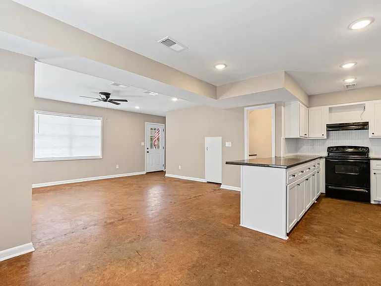 240 Josh Ln — Photo 13