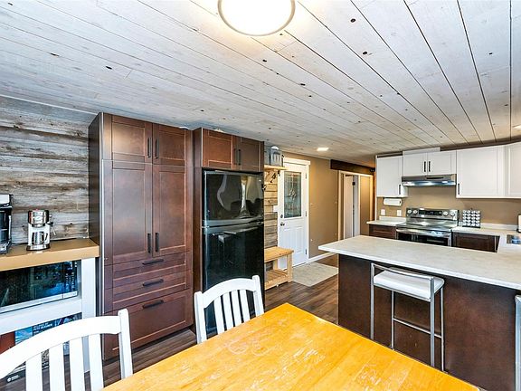 5th image of 3560 Hallberg Rd #8