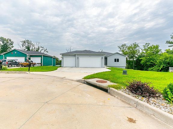 4th image of 312 Snyder Dr