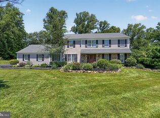 207 Whitestone Dr, Kennett Square, PA 19348