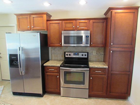 5th image of 10813 W Sequoia Dr
