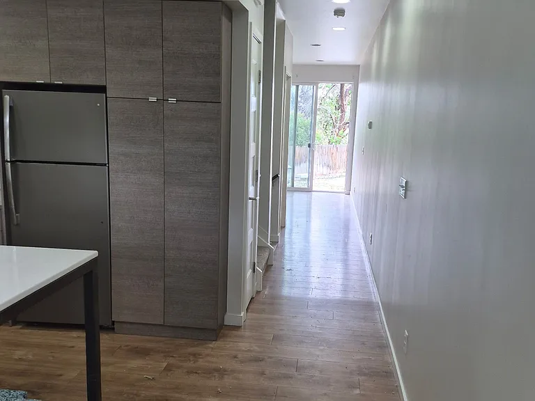 1055 E Florida Ave #1055 — Photo 2