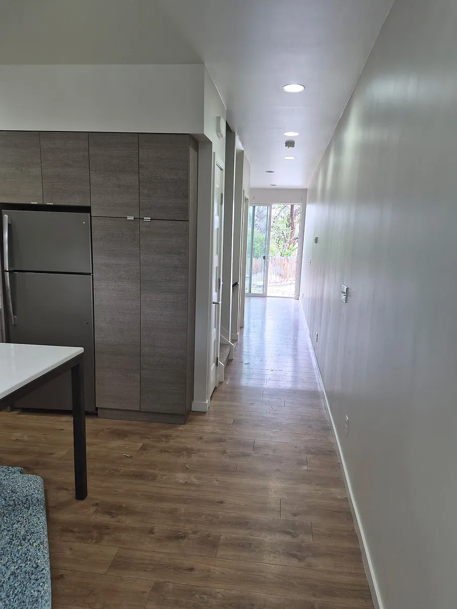 Building Photo - 1085 E Florida Ave #1085