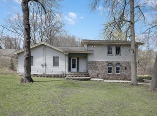 2139 Edgerton St, Saint Paul, MN 55117
