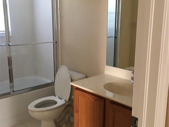 4th image of 2525 SE Pineland Dr