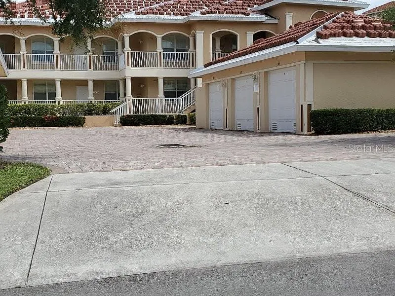 2 bed, 2.0 bath, 1523 sqft, $4,500 — Photo 2