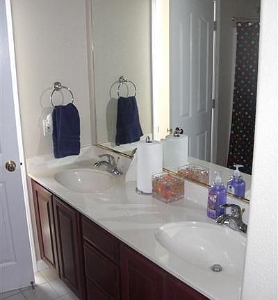 3rd image of 9457 White Horse Way