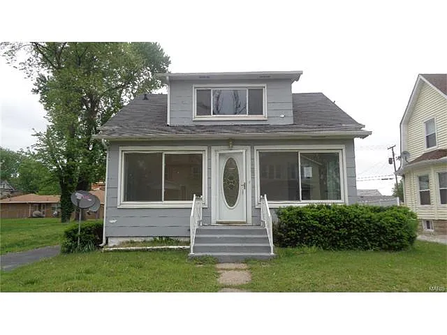 1665 4th St photo 1