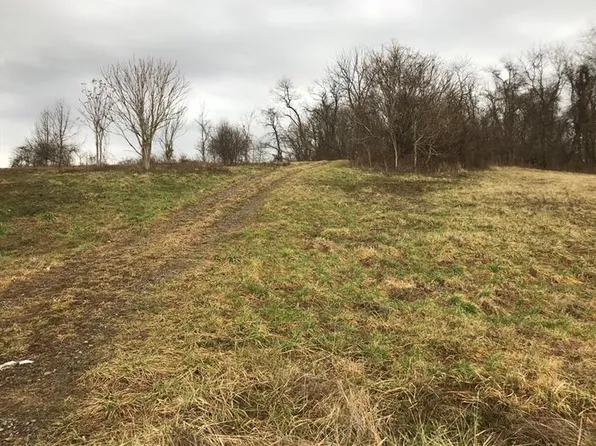 7255 National Pike, Uniontown, PA 15401