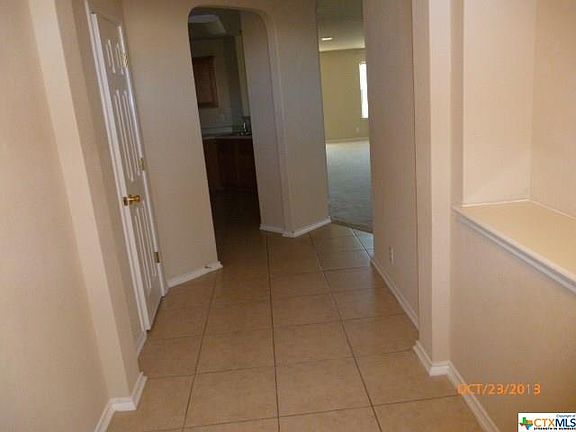 4th image of 223 Hondo Dr