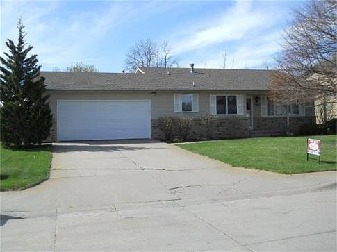 2nd image of 1505 Grafton Dr