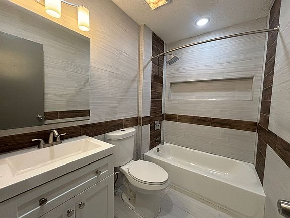 2nd image of 456 Tolland Tpke APT 12B