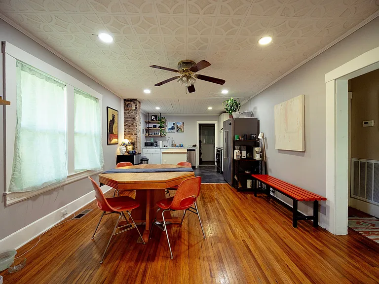 501 Collier Ave — Photo 4