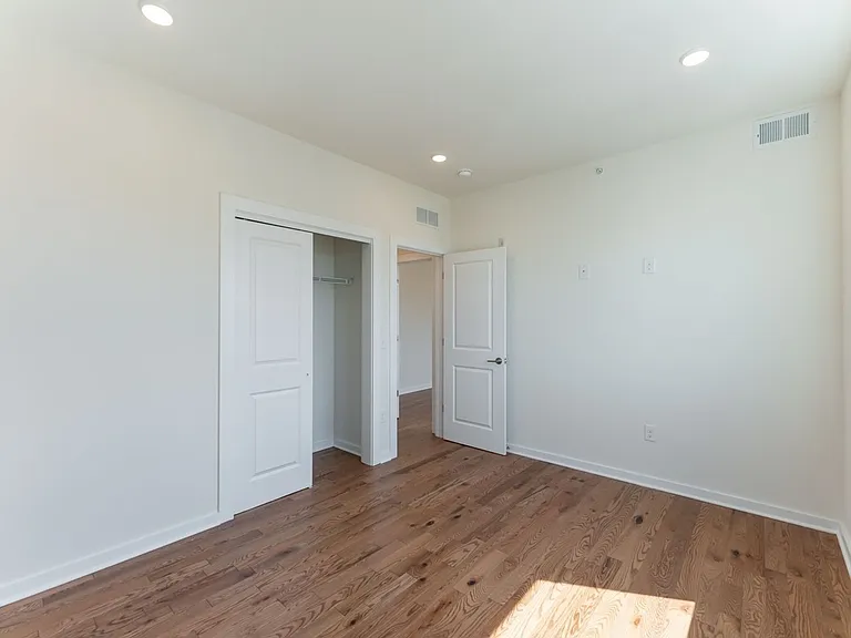 N5 Flats — Photo 9