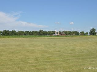 506 Prairieview Pkwy, Hampshire, IL 60140