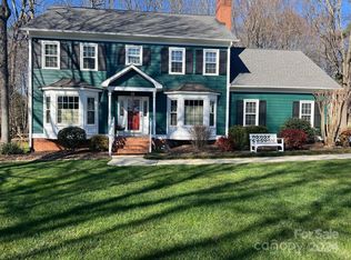 6604 Mays Chapel Ln, Charlotte, NC 28270