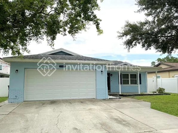 12402 68th St, Largo, FL 33773
