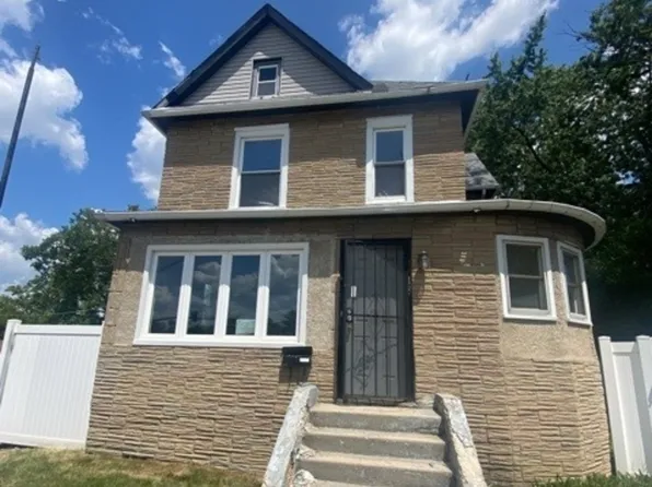 1918 Martin Luther King Jr Dr, North Chicago, IL 60064