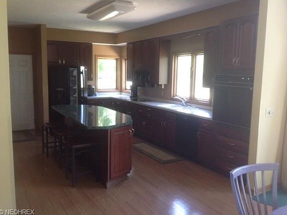 3rd image of 4250 Ford Ln