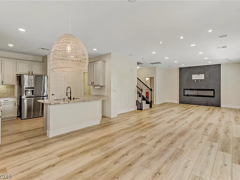 11223 Tribiani Ave — Photo 4