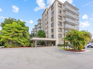 1831 NE 38th St APT 410, Oakland Park, FL 33308