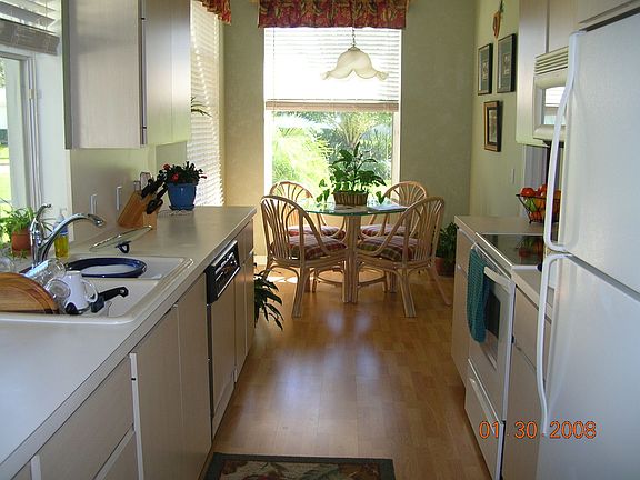 4th image of 7738 SE Bay Cedar Cir