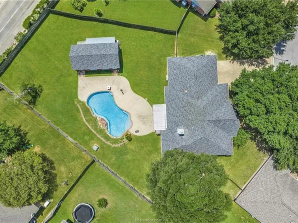 602 Aster Dr, College Station, TX 77845