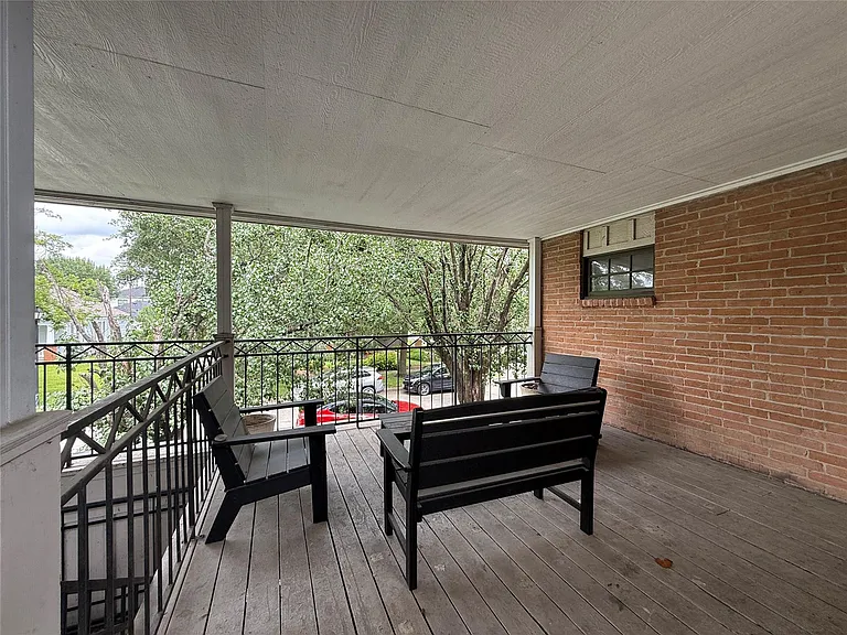 1801 Cortlandt St #17 — Photo 7