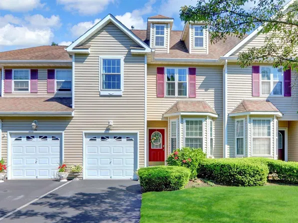 31 Deer Valley Drive #31, Nesconset, NY 11767
