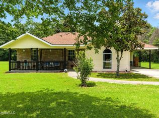 39 Cambridge Cir, Picayune, MS 39466