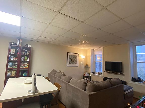 3rd image of 3458 Sunnyside Ave #B