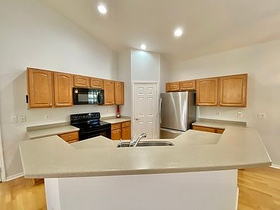 3rd image of 6171 Lancewood Way