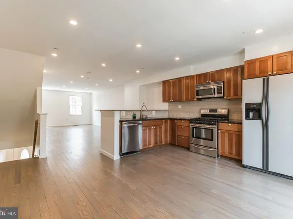 709 Wharton St, Philadelphia, PA 19147