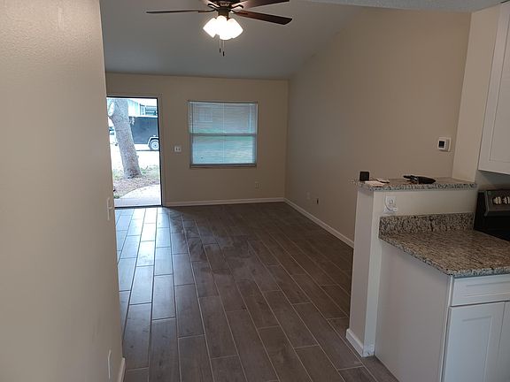 5th image of 415 S Candler Ave #1