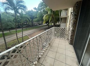 1805 Sans Souci Blvd APT 215, North Miami, FL 33181