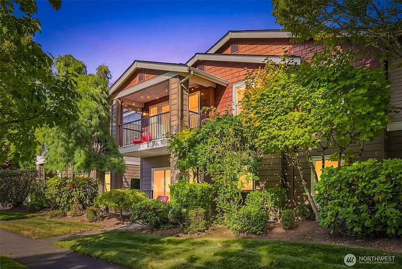 2nd image of 2130 Palisade Boulevard