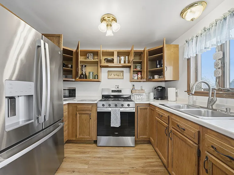 56 Klaum Ave — Photo 24