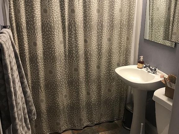 3rd image of 220 Emanuel Cleaver Ii Blvd APT 1