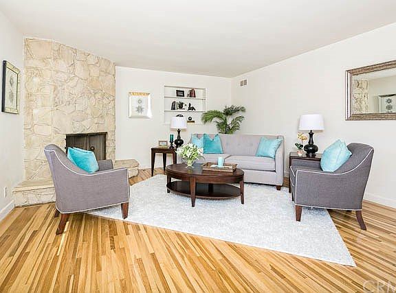 3rd image of 425 San Juan Pl