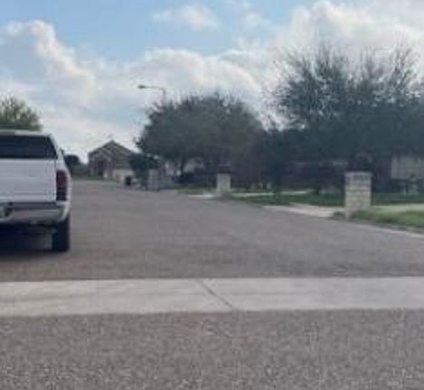 Exterior Neighborhood (street photo)