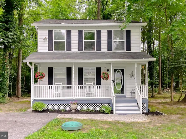 3593 2nd Ave, Edgewater, MD 21037