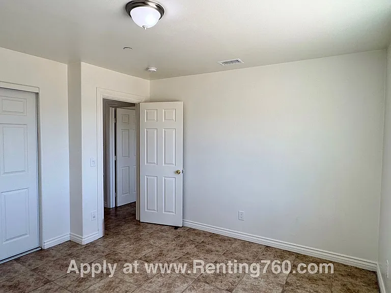 8650 Abeland Rd — Photo 18