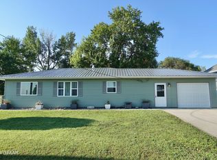 105 1st St W, Halstad, MN 56548
