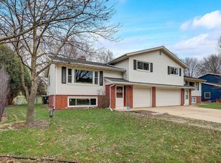 2999 Todd Dr, Madison, WI 53713