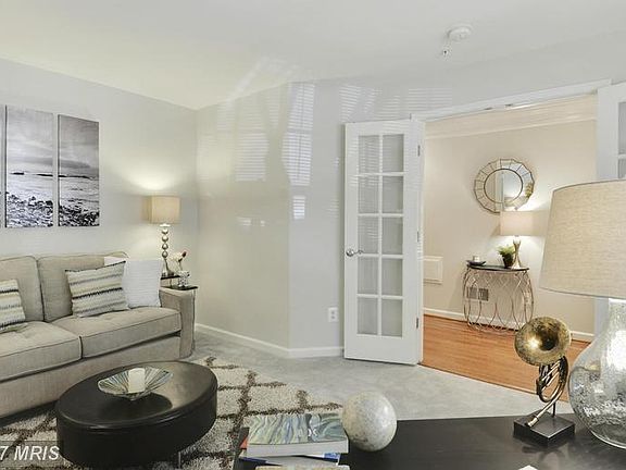 4th image of 307 Potter Ln